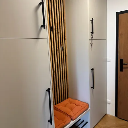 Okrzei Orange Loft